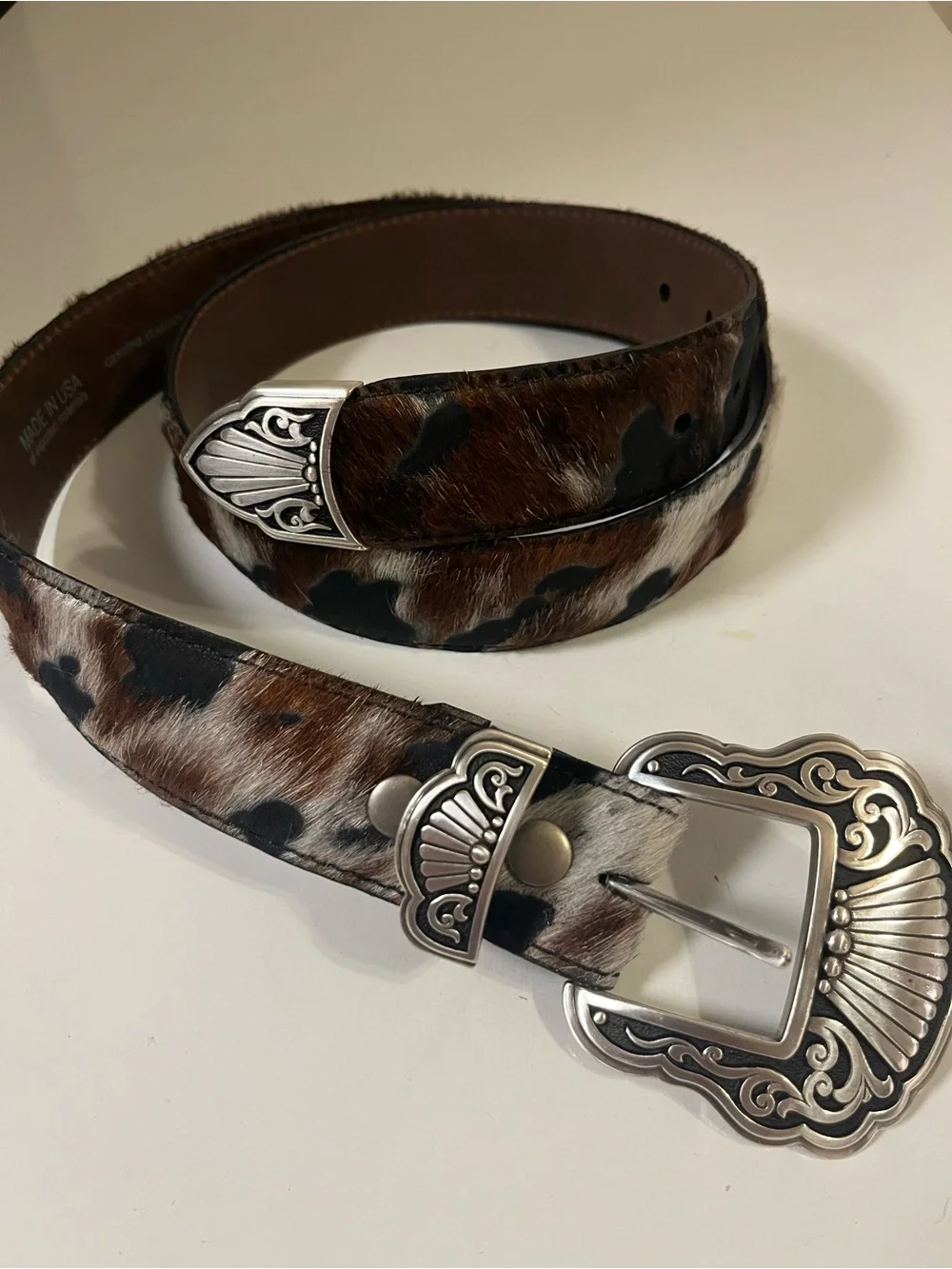 Vintage BISON GENUINE ITALIAN LEATHER Western Belt with Ornate Silver Buckle